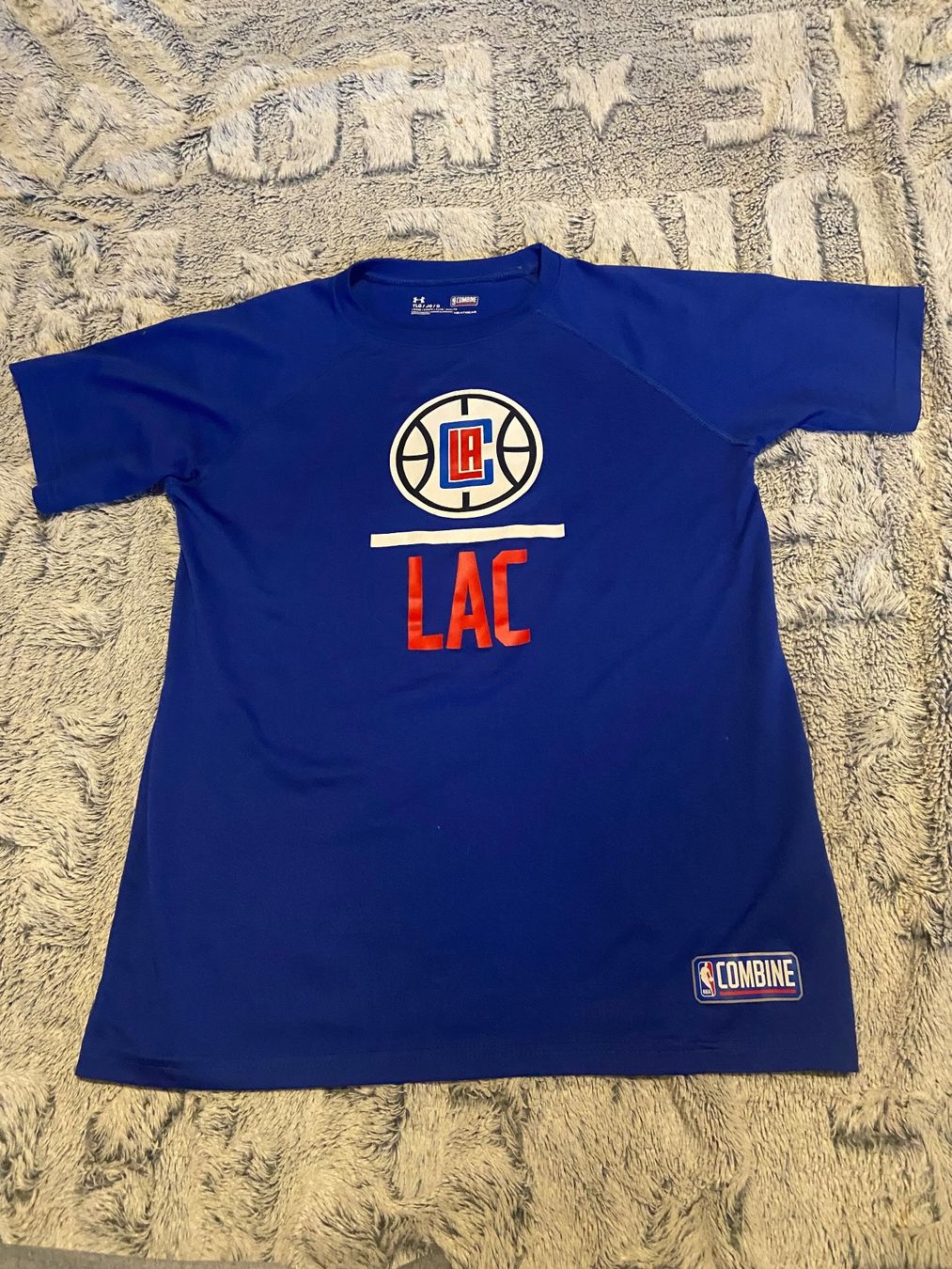 Scarpe, pantaloni & magliette da ginnastica: NBA Under Armour L LAC – Usato da Epalinges venduto da madeleine05