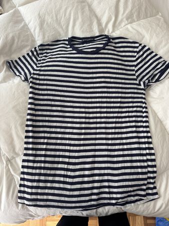 T-shirt Brandy Melville rayé bleu et blanc taille U