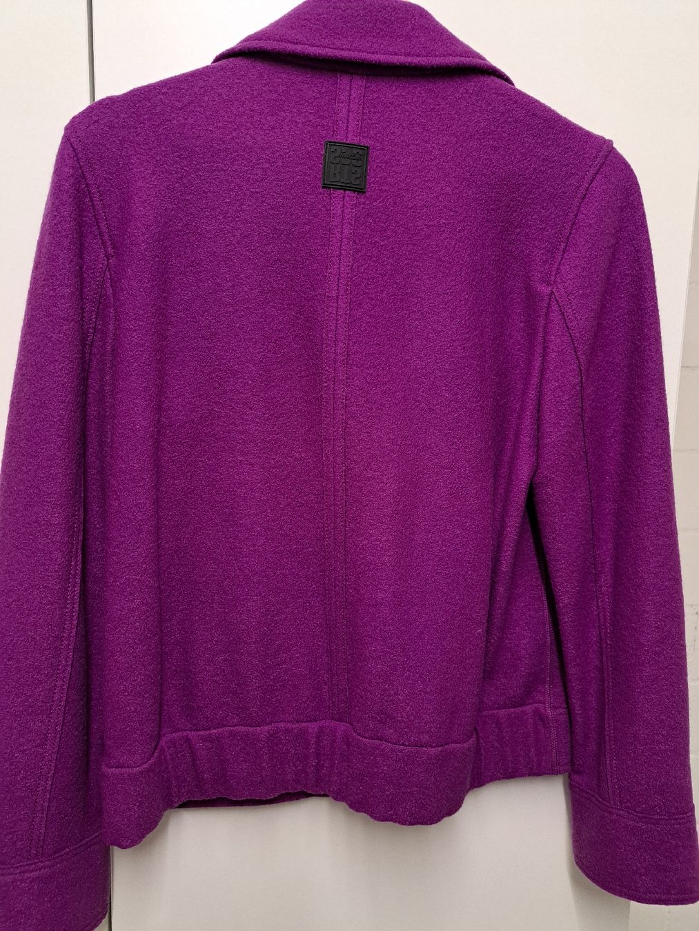 Marc Cain Giacche: MARC CAIN Jacke,  S Lila, Schurwolle – Nuovo e nell'imballaggio originale da Lachen SZ venduto da Ruki01 5
