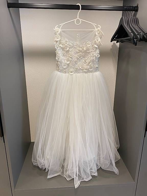 Vestiti & Gonne: Jugendfestkleid / Patykleid / Kleid / Hochzeitskleid Mädchen – Usato da Schinznach-Dorf venduto da Kiwi.08 1