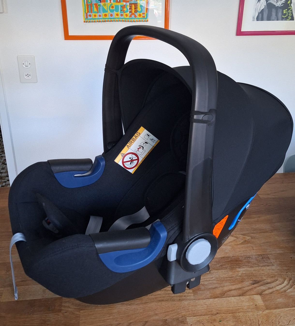 Britax Römer Seggiolini per auto: Infant Seat i-Size Babyschale – Usato da Brügg BE venduto da gordis