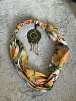 Frühlingshafter Haarband mit Blumenmuster & Schmuckdetail