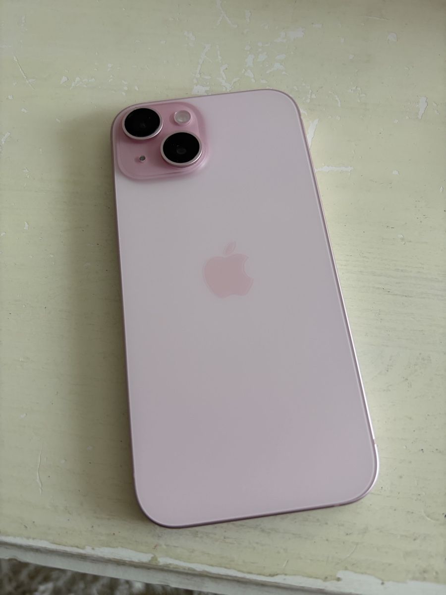 Apple Telefoni cellulari / Smartphones: I Phone 15 – Usato da Buttikon SZ venduto da Samirali