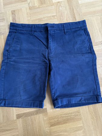 Kurze Hosen