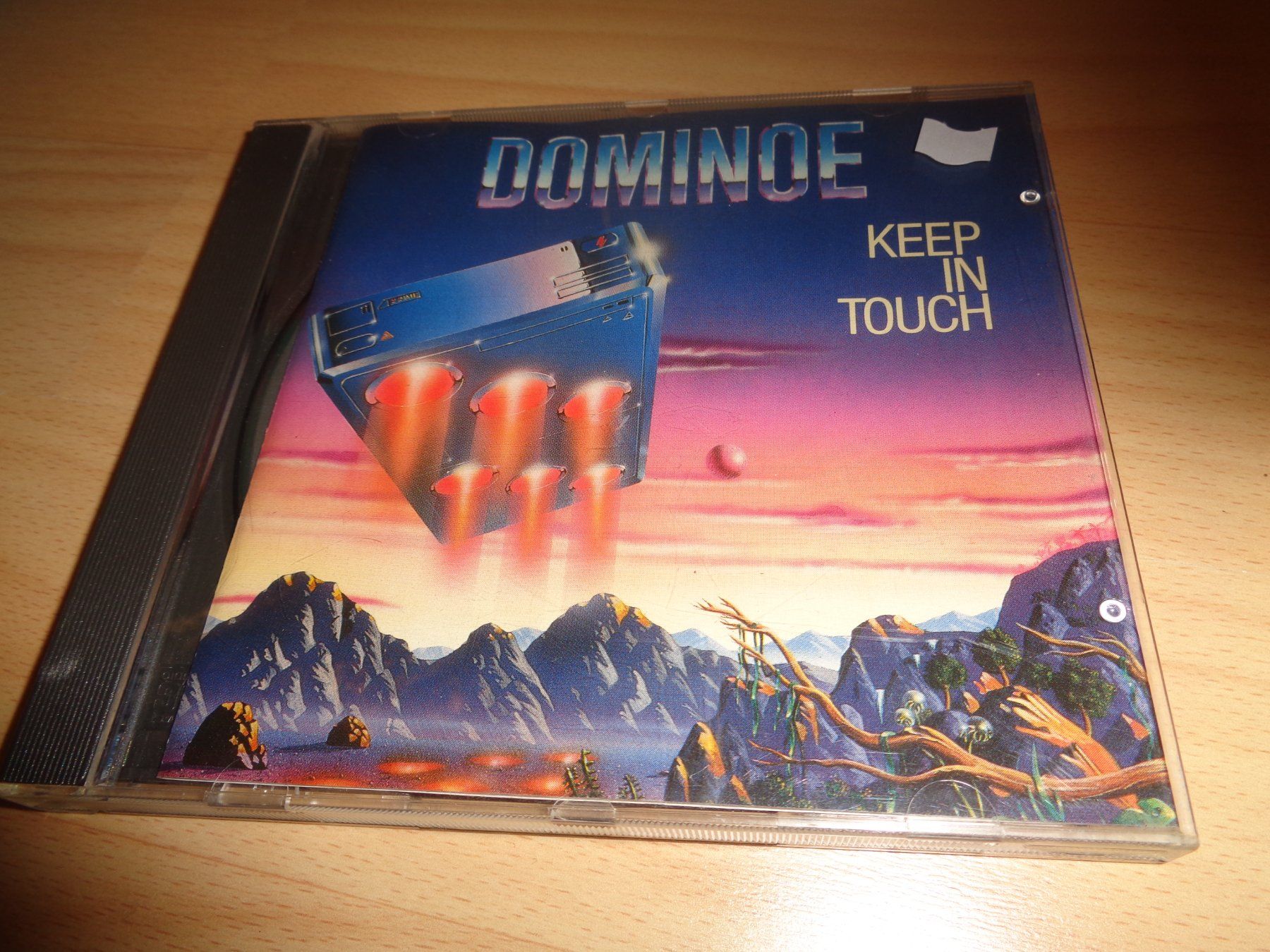 CDs: Dominoe - Keep in touch CD – Gebraucht aus Olten von Disc-Ausverkauf