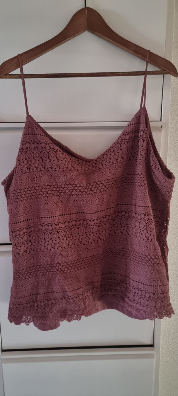 Vero Moda Top: Vero Moda Curve Top Spitze altrosa Grösse 52 – Usato da Rupperswil venduto da greenangel4 1