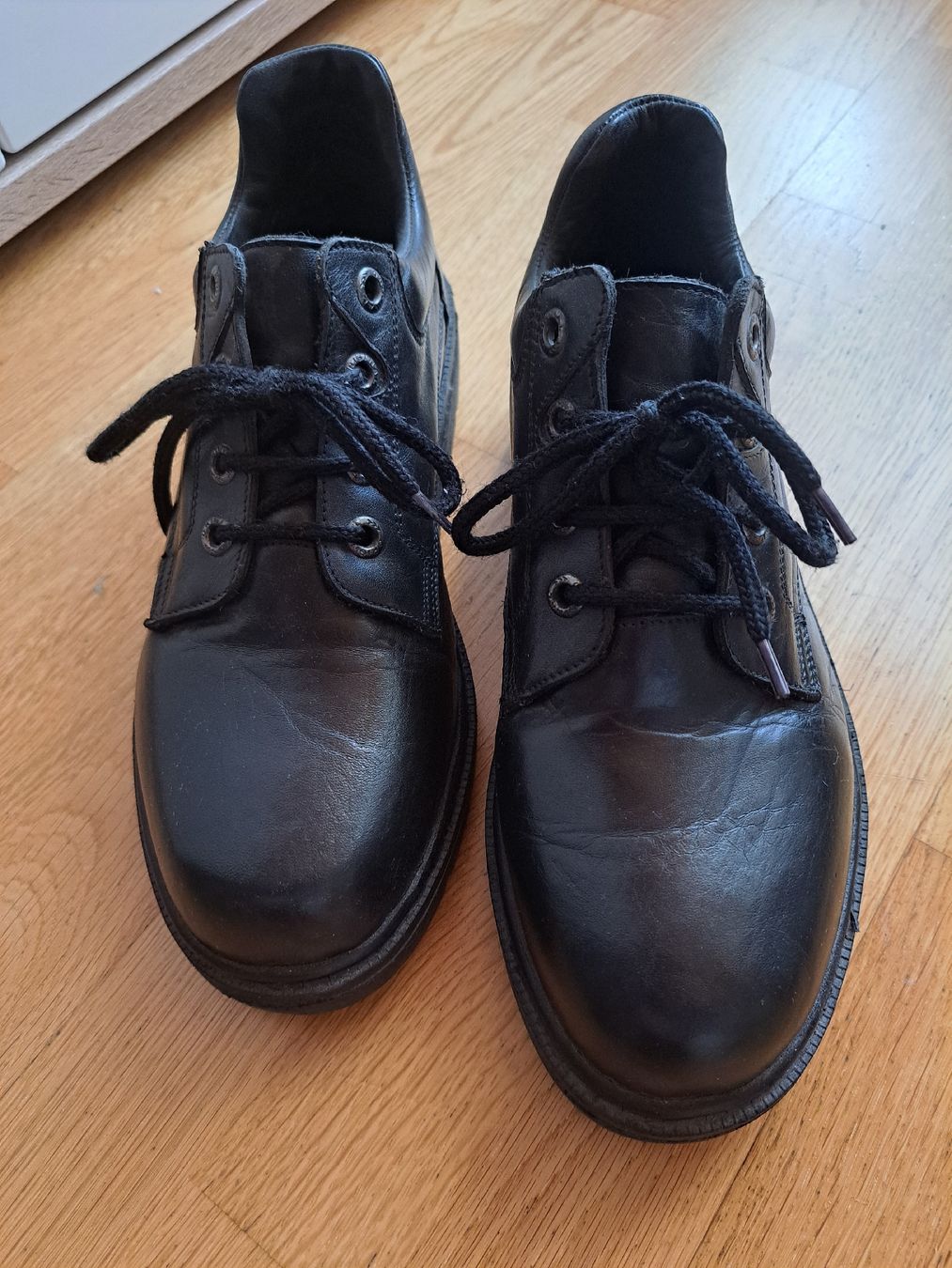 Herrenschuhe: Schuhe Gr43 – Gebraucht aus Morens FR von Kiscica 2