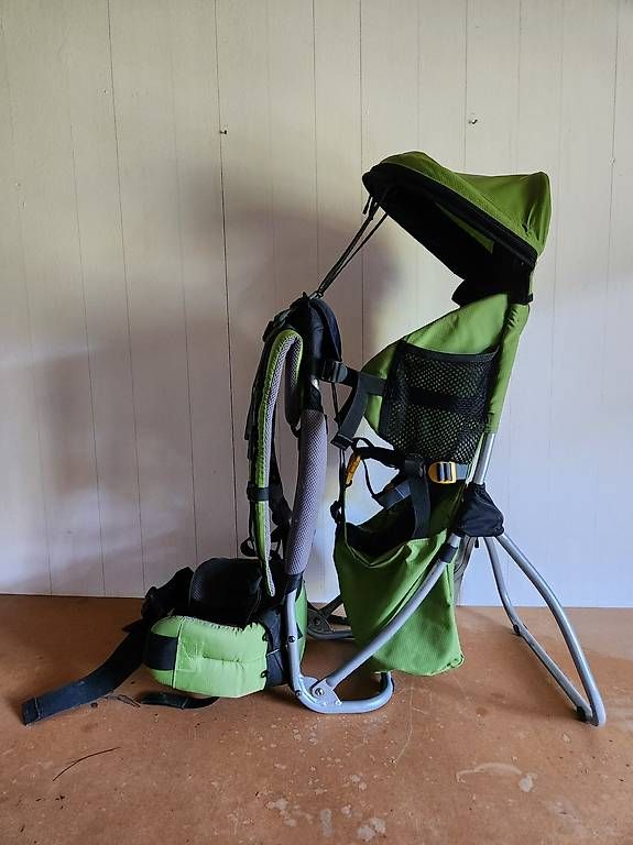 Porte-bébés ventraux & dorsaux: Deuter Kindertrage mit Sonnendach – D'occasion à Steinhuserberg par lo_re_nz
