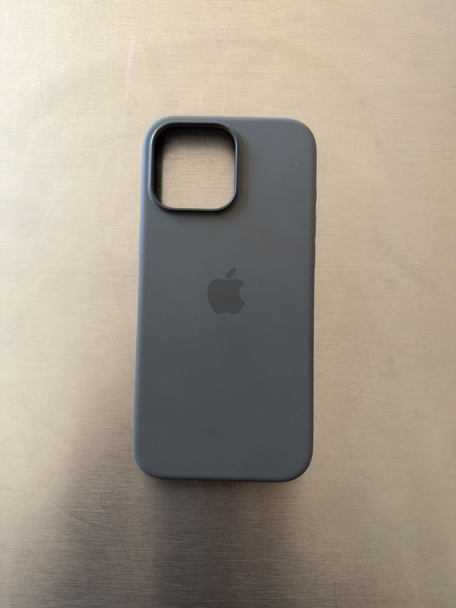 Apple Cover & Protezioni schermo: iPhone 16 Pro Max | Silicon Case – Usato da Zollikon venduto da aow_8p7m
