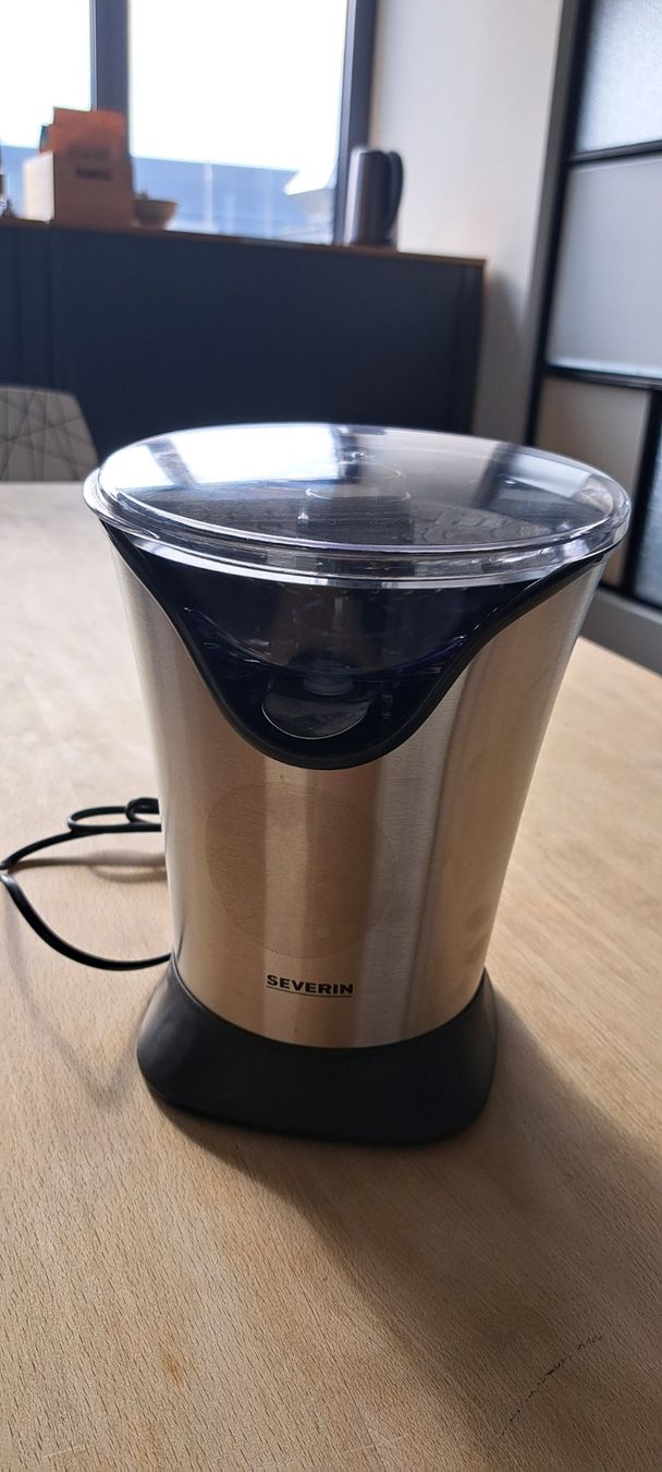 Elettrodomestici da cucina: Elektrische Zitruspresse – Usato da Rümlang venduto da ann_b2m8