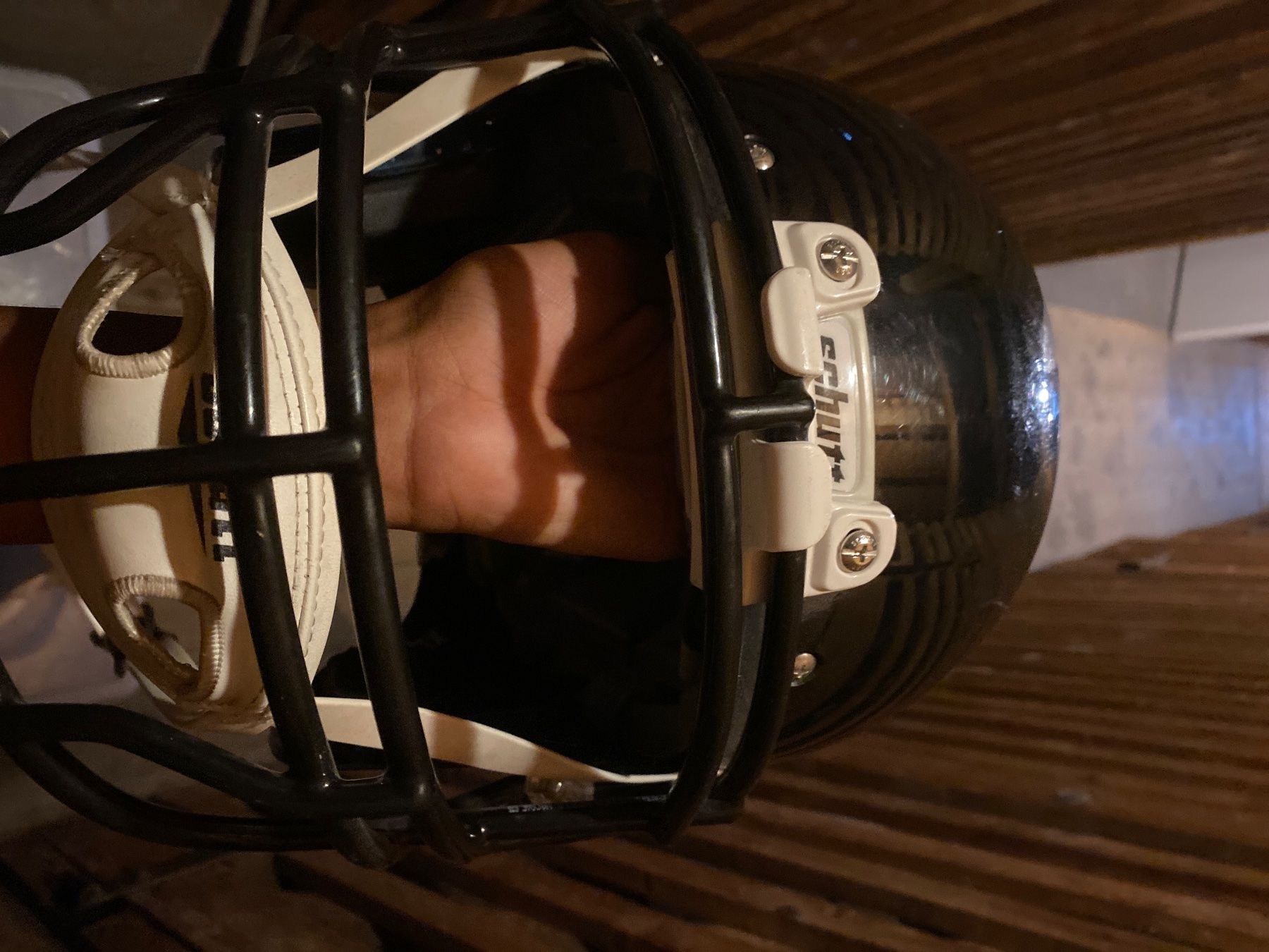 Helme: Schutt Helm – Gebraucht aus Luzern von Liam.01