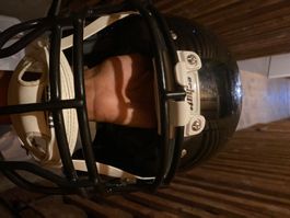 Schutt Helm