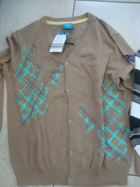 Maglioni & Felpe: CARDIGAN UND PULLOVER GR.146-152 – Usato da Rotkreuz venduto da Samballi 1