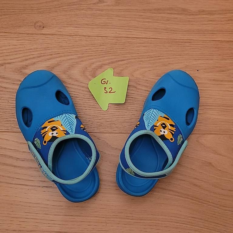 Scarpe per ragazzi: Wasserschuhe Gr. 32 NEU – Usato da MUTTENZ venduto da cod_8p5k