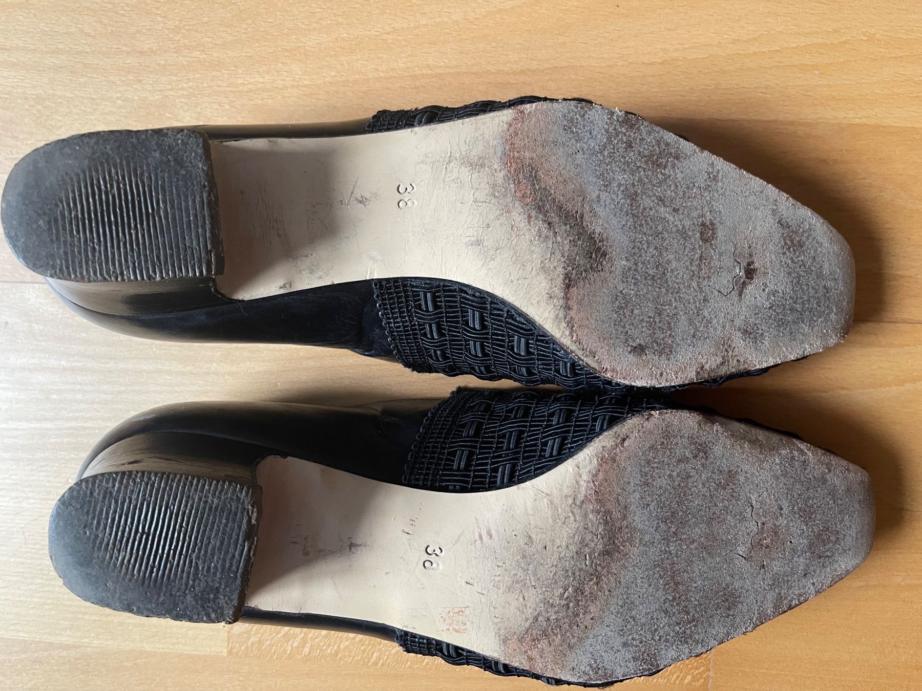 Bally Scarpe da donna: BALLY Pumps schwarz, Gr. 38 – Usato da Meggen venduto da tulipe21 4