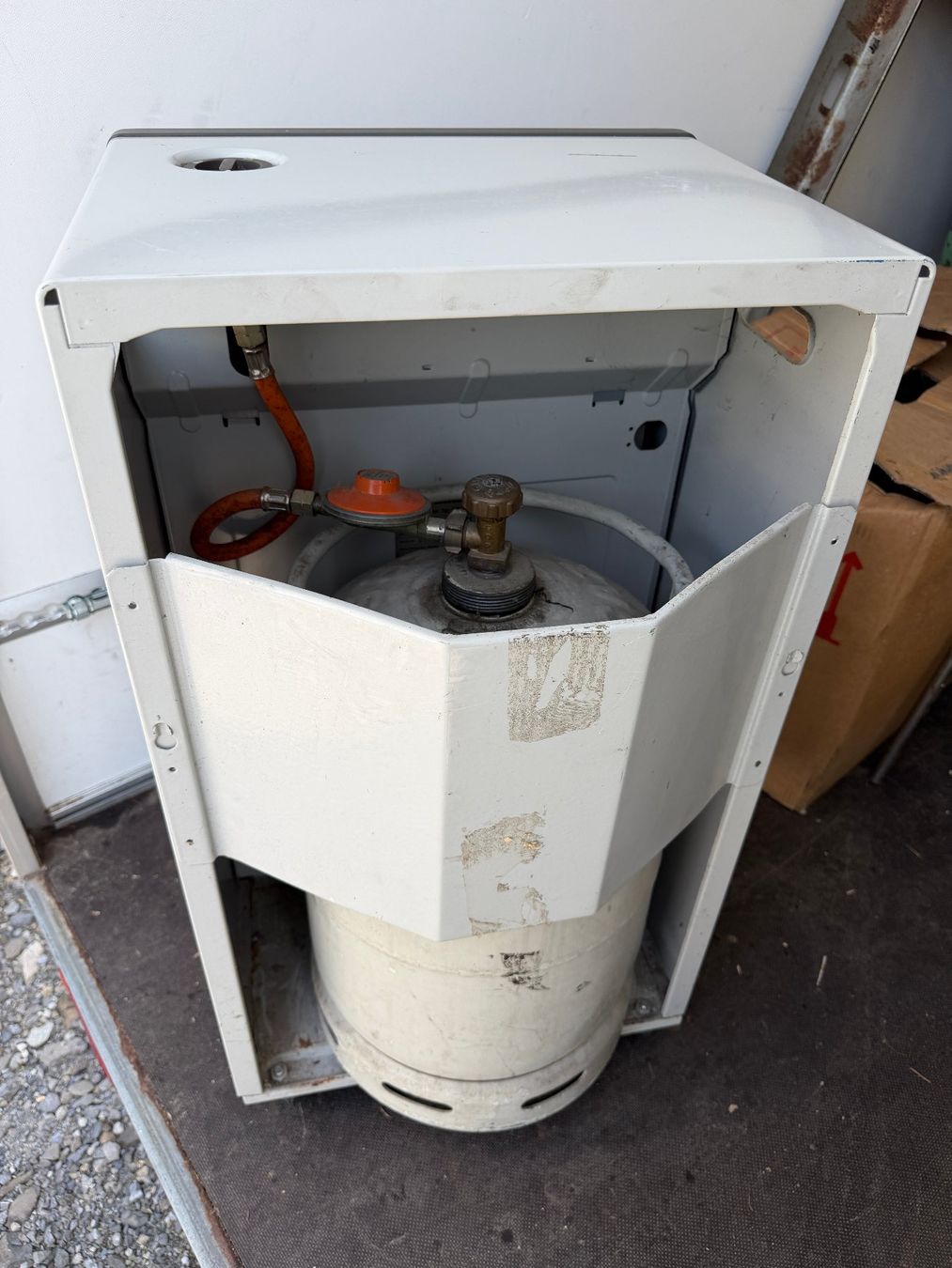 Einhell Radiatori: Einhell KG 3100 Gasofen – Usato da Egliswil venduto da Tilux 4