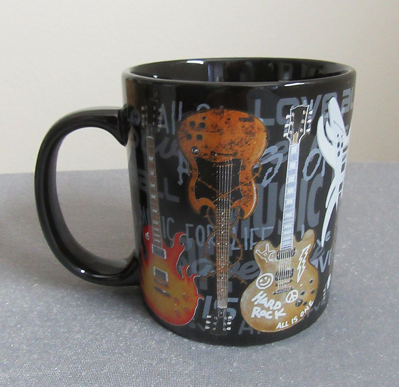 Tazze: Hard Rock Cafe Malta - grosse Tasse – Usato da Auenstein venduto da Padabimbim 2