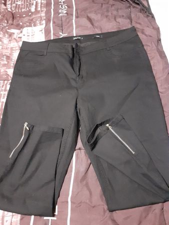 Laura Torelli Hose schwarz Groesse 48 guter Zustand