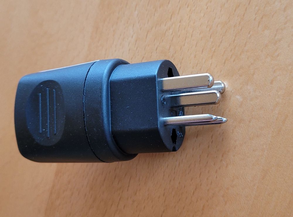 Stecker Typ 25 (Neu (gemäss Beschreibung)) in Hagneck für CHF 1 – mit ...