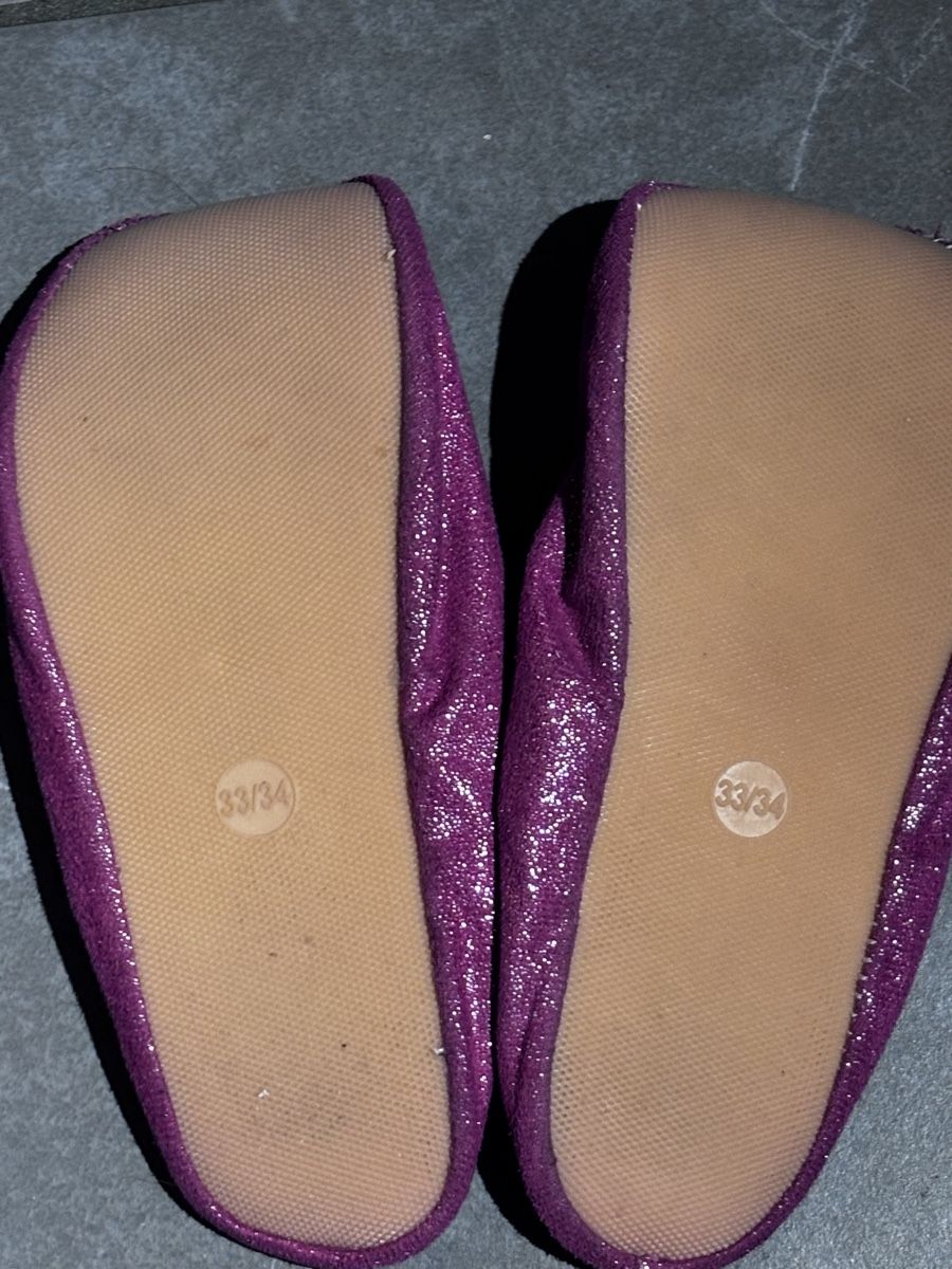 Scarpe per ragazze: Turnschläppli Grösse 33/34 alive – Usato da Herzogenbuchsee venduto da MoLa85 1