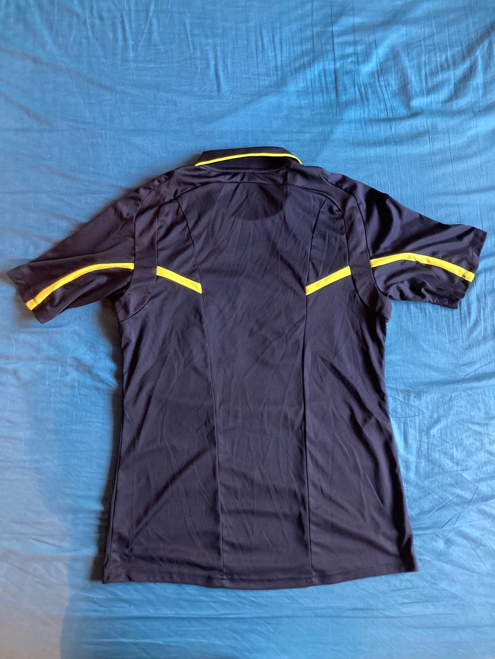 Adidas Magliette Polo: Polo de sport Adidas – Usato da Chancy venduto da dia_tb2t 1