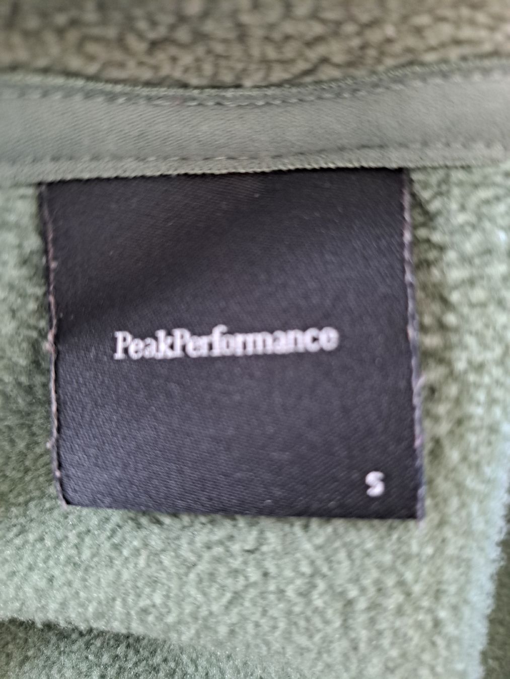 Peak Performance Jacken: Peak Performance Jacke – Gebraucht aus Thalwil von sternenstaub369 3