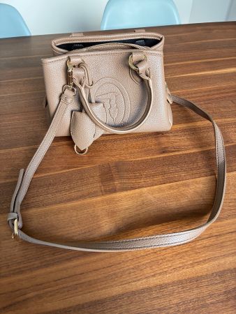 Trussardi Tasche - elegant und praktisch