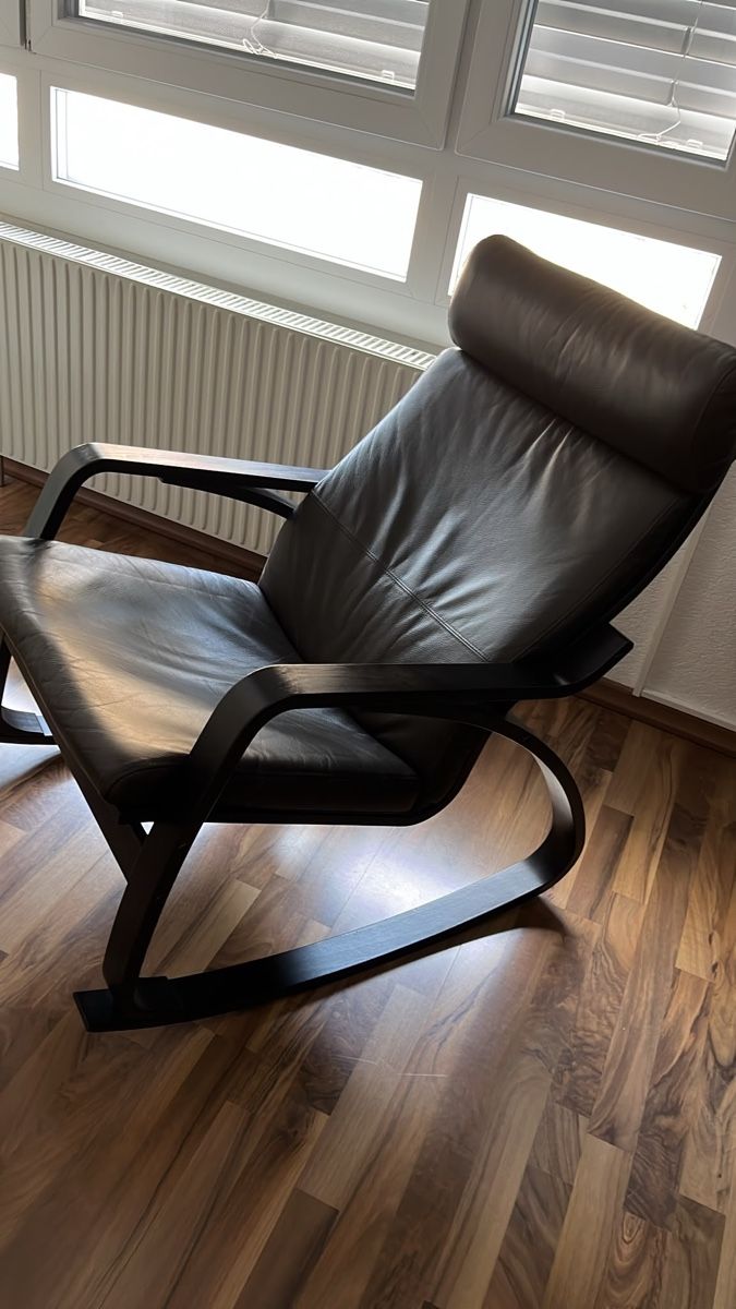 Ikea Sedie: Schaukelstuhl mit Fussteil IKEA – Usato da Wangen b. Olten venduto da Dasding