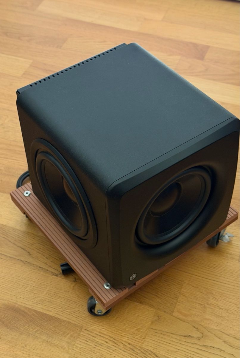 IK Multimedia Casse acustiche: IK Multimedia iLoud Sub / Subwoofer – Nuovo (secondo la descrizione) da Bern venduto da summerrain_in_sfo 2