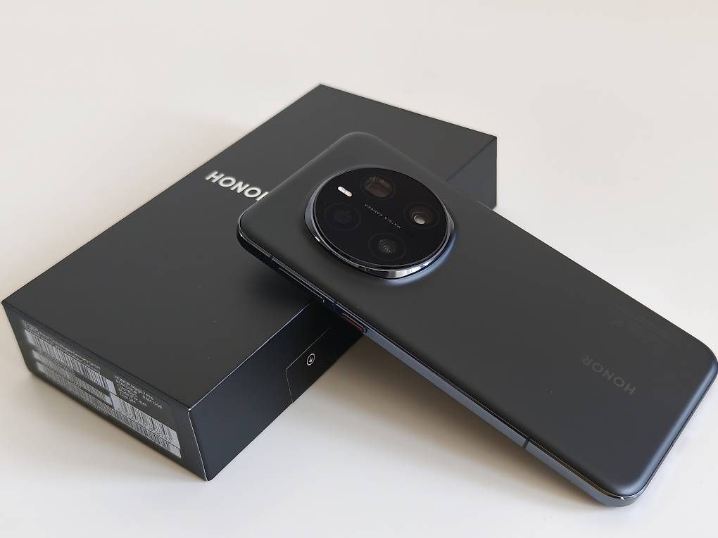 Telefoni cellulari / Smartphones: Honor magic 7 pro 12/512 Global top Zustand  – Usato da Frauenfeld venduto da rrc_x6zm