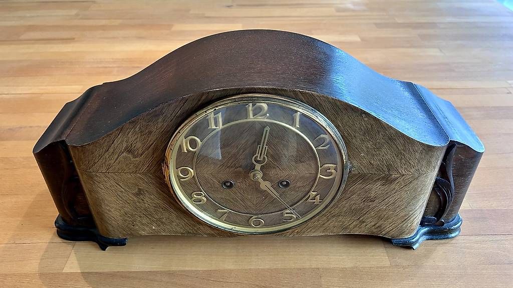 Orologi da terra & Orologi da parete: Antike Buffet-Pendel-Uhr – Usato da Heerbrugg venduto da Mediabox