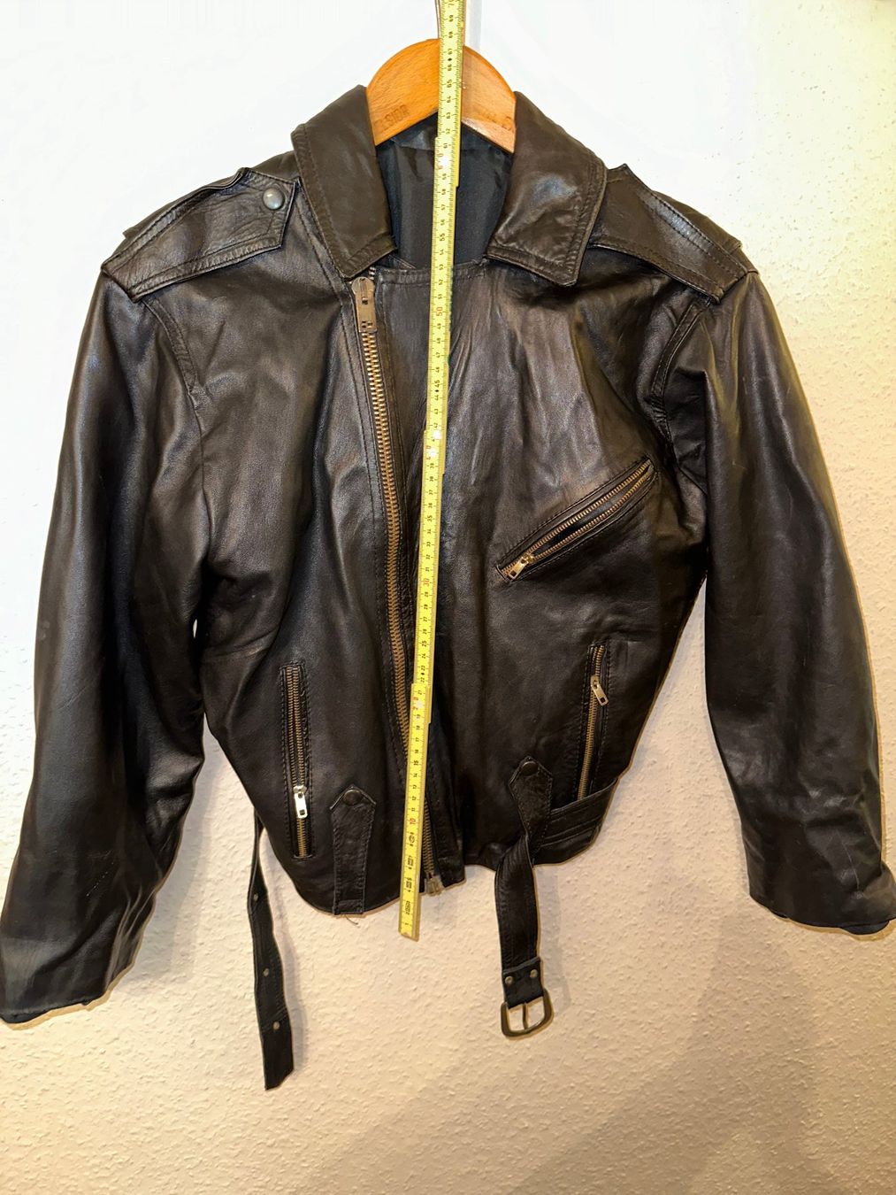 Lotti di vestiti: Lot de 5 vestes diverses – Usato da Ste-Croix venduto da mjmg 4