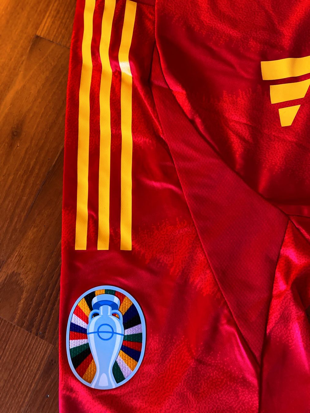 Adidas Leibchen & Hosen: Lamine Yamal Euro 2024 final- Spain player version jersey – Neu und originalverpackt aus Genève von  5