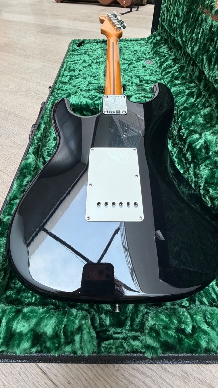 Fender Strumenti musicali: Fender Custom Shop David Gilmour Stratocaster NOS 2018 – Usato da Zürich venduto da raymusic 2