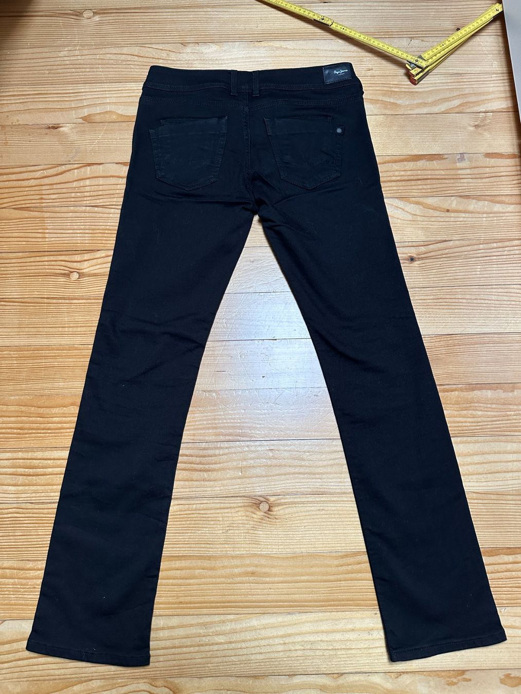 Pepe Jeans Jeans: Pepe Jeans Saturn schwarz 29/32 neu – Nuovo (secondo la descrizione) da Gümmenen venduto da FelizitasHermann 6