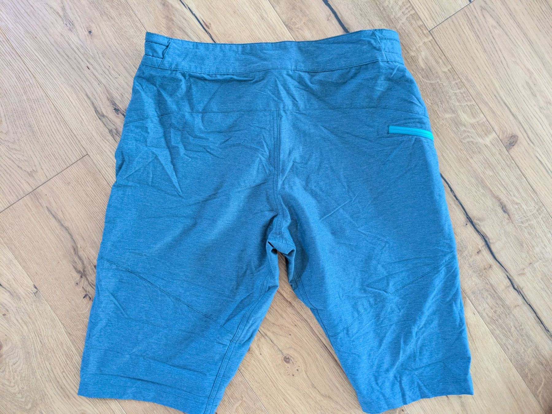Pantaloni: YETI Bike Shorts - M – Nuovo (secondo la descrizione) da Bremgarten AG venduto da Biit0 1