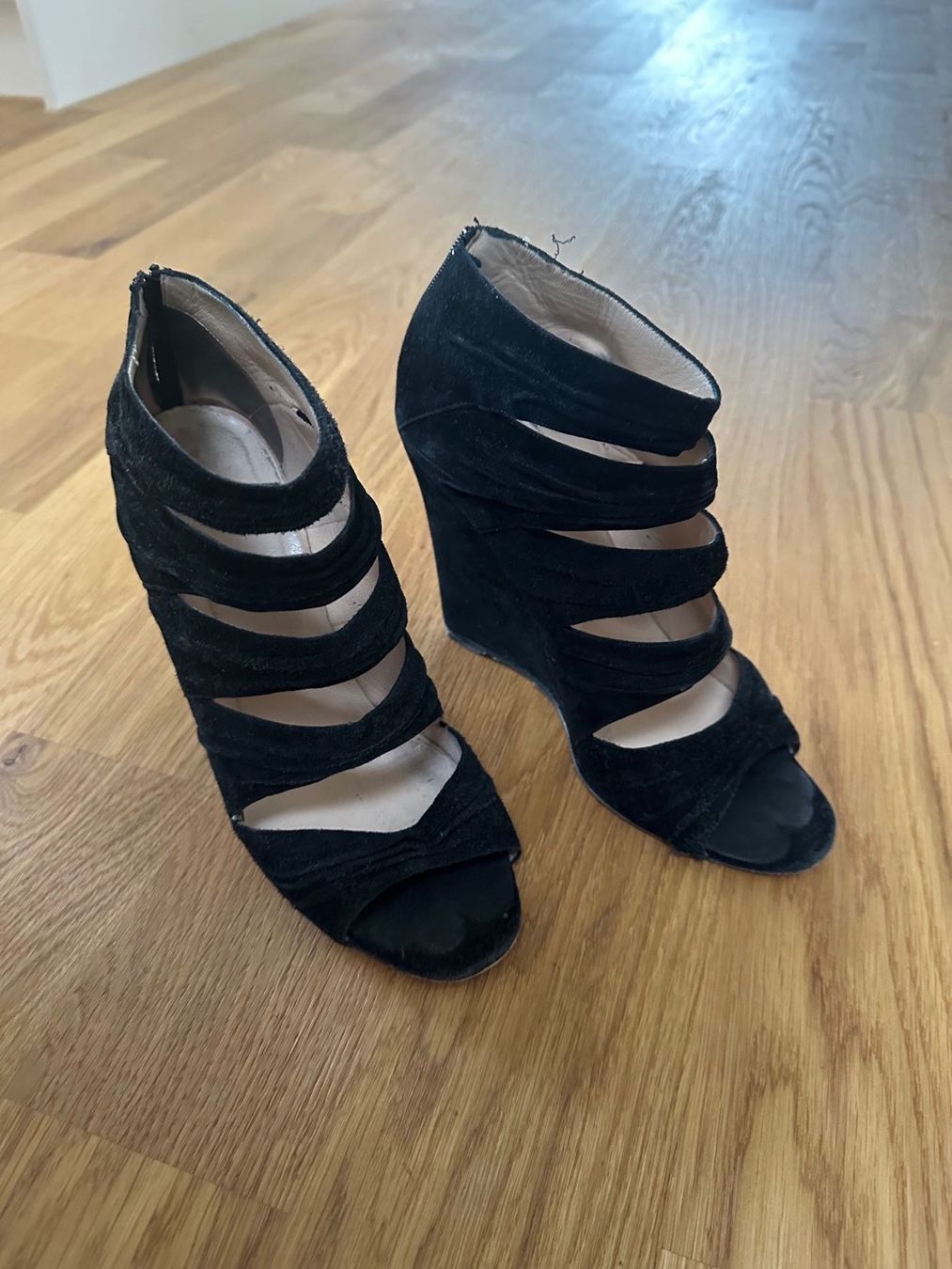 Christian Louboutin Scarpe da donna: Christian Louboutin Sandalen - 39 – Usato da Hochdorf venduto da lefaho 2