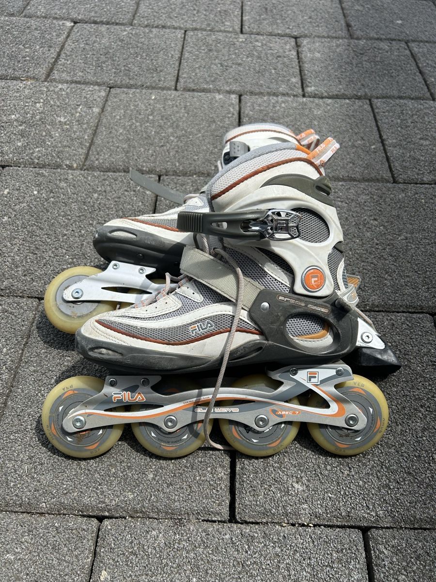 Inline-Skating & Rollschuhe: Inlineskates Gr.40 – Gebraucht aus Merenschwand von ___niggi___