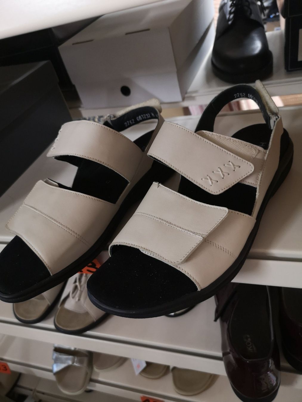 Helvesko Chaussures femmes: Helvesko – Neuf avec emballage d'origine à Möhlin par Highwaytom