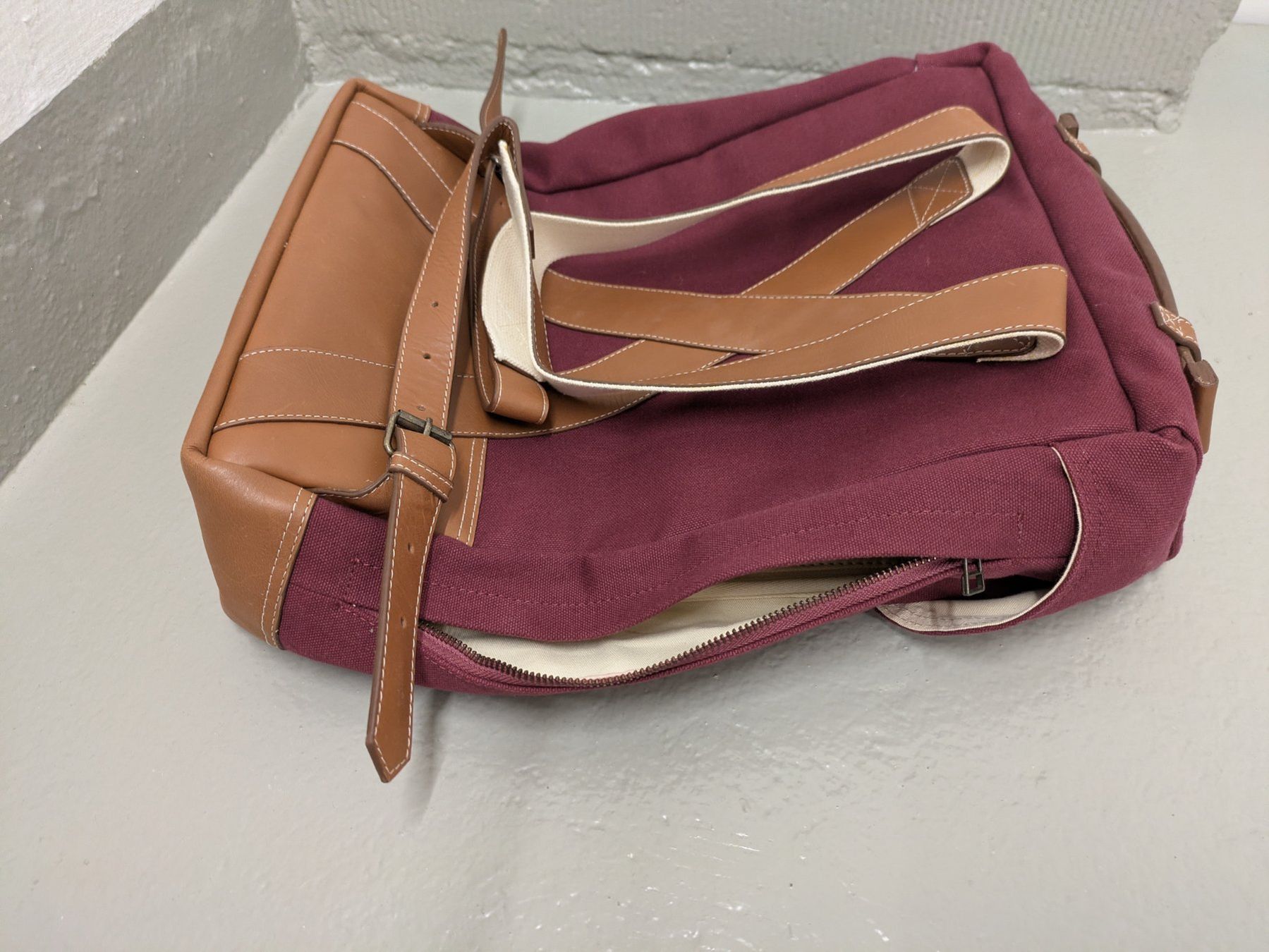 Sacs à dos: Arniko Backpack Classic Side Zipper Burgundy NEU! – Neuf (Voir description) à Bern par ShoppingQueenKing 6