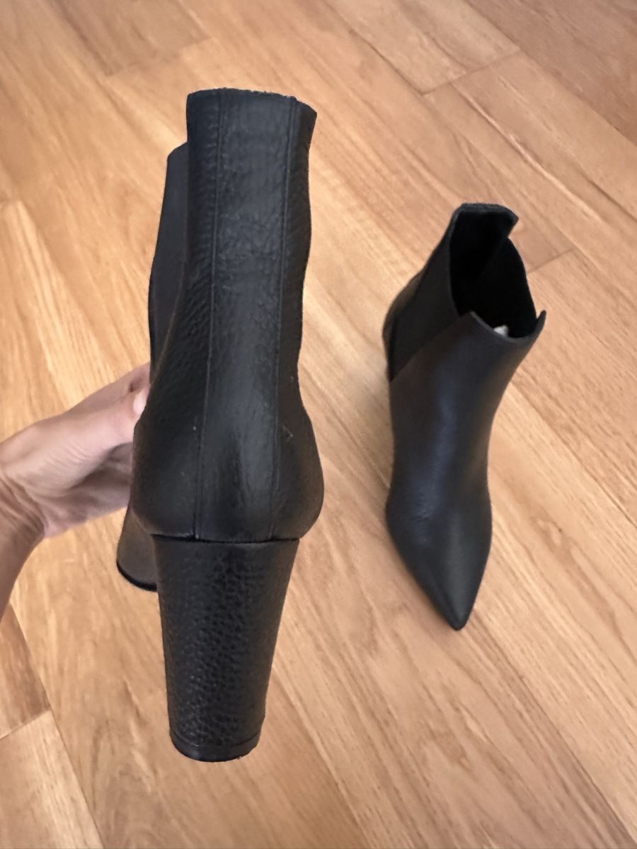 Sergio Rossi Chaussures femmes: Sergio Rossi Stiefelette 37 – D'occasion à Pfaffhausen par Klaras_second_hand 2