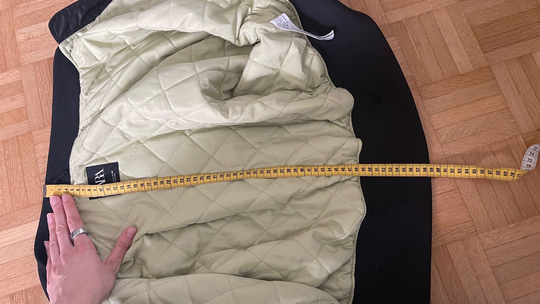 Zara Giacche: Bomberjacke Zara Schwarz – Usato da Lausen venduto da sim_hgp6 3
