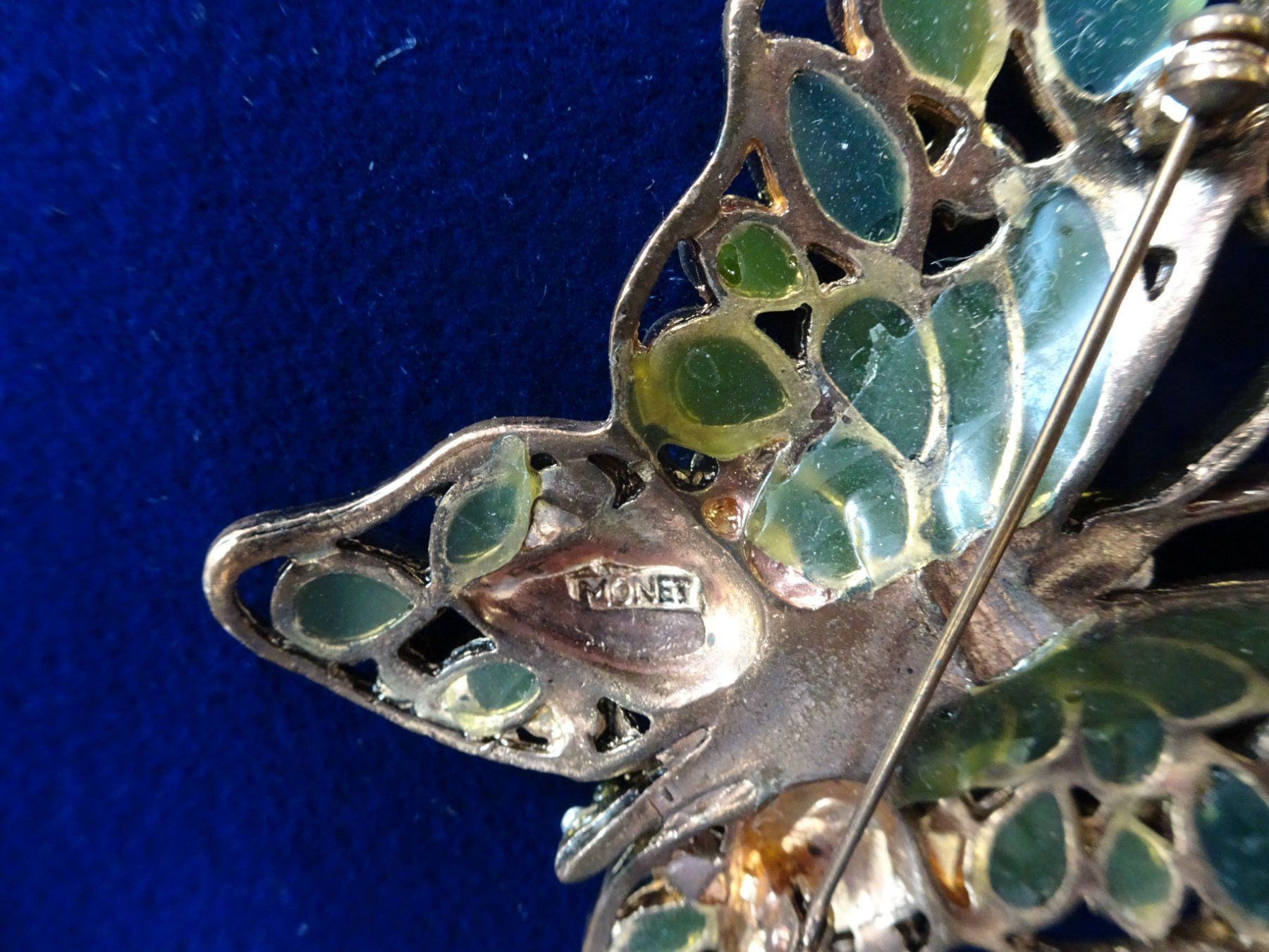 Spille & Fermagli: Brosche Schmetterling Monet Modeschmuck farbige Steine – Usato da Goldswil b. Interlaken venduto da troedlermarkt-goldsw 2