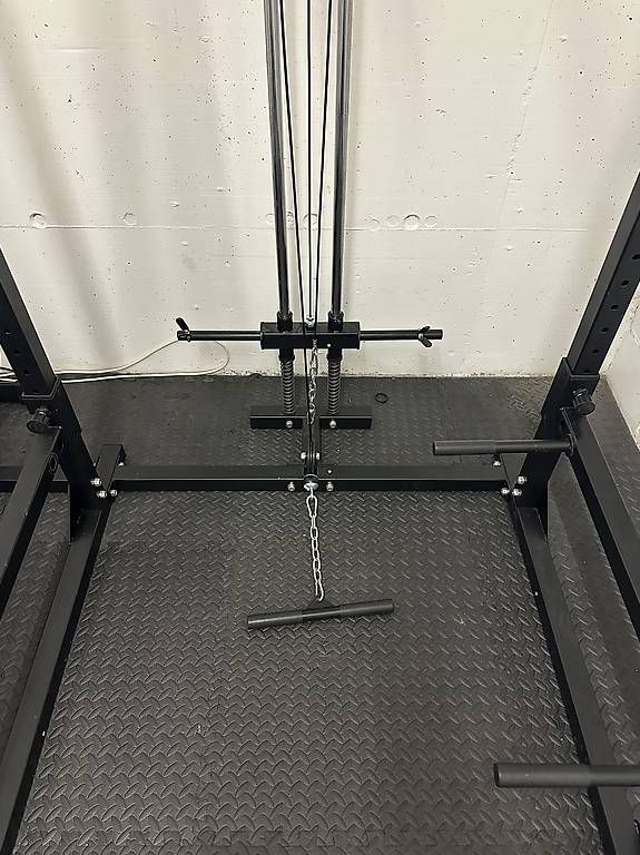 Vélos d'appartement: Vielseitige Kraftstation, Power Rack – D'occasion à Goldach par Uncle_Perch 4