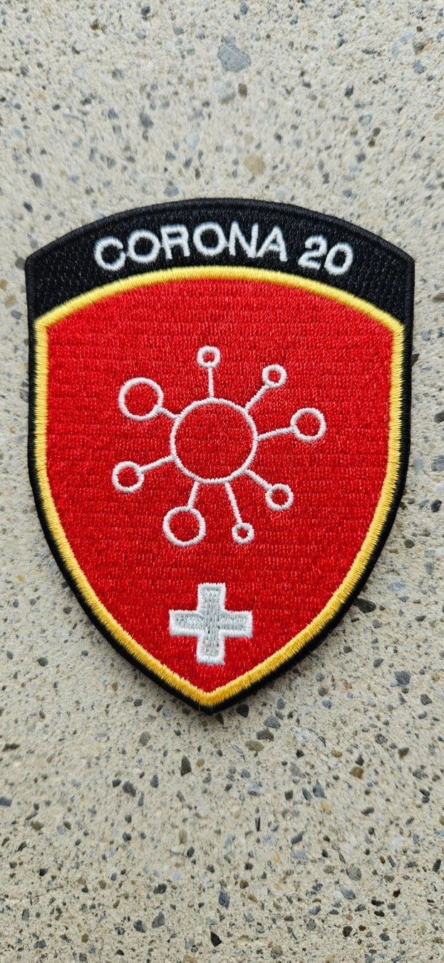 Schweizer Armee Plaketten & Abzeichen: *** Zug,s Badge mit klett *** – Neu und originalverpackt aus Riedholz von fr_sIruP