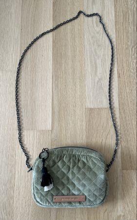 Umhängetasche/Crossbodybag green velvet von „mara mea“