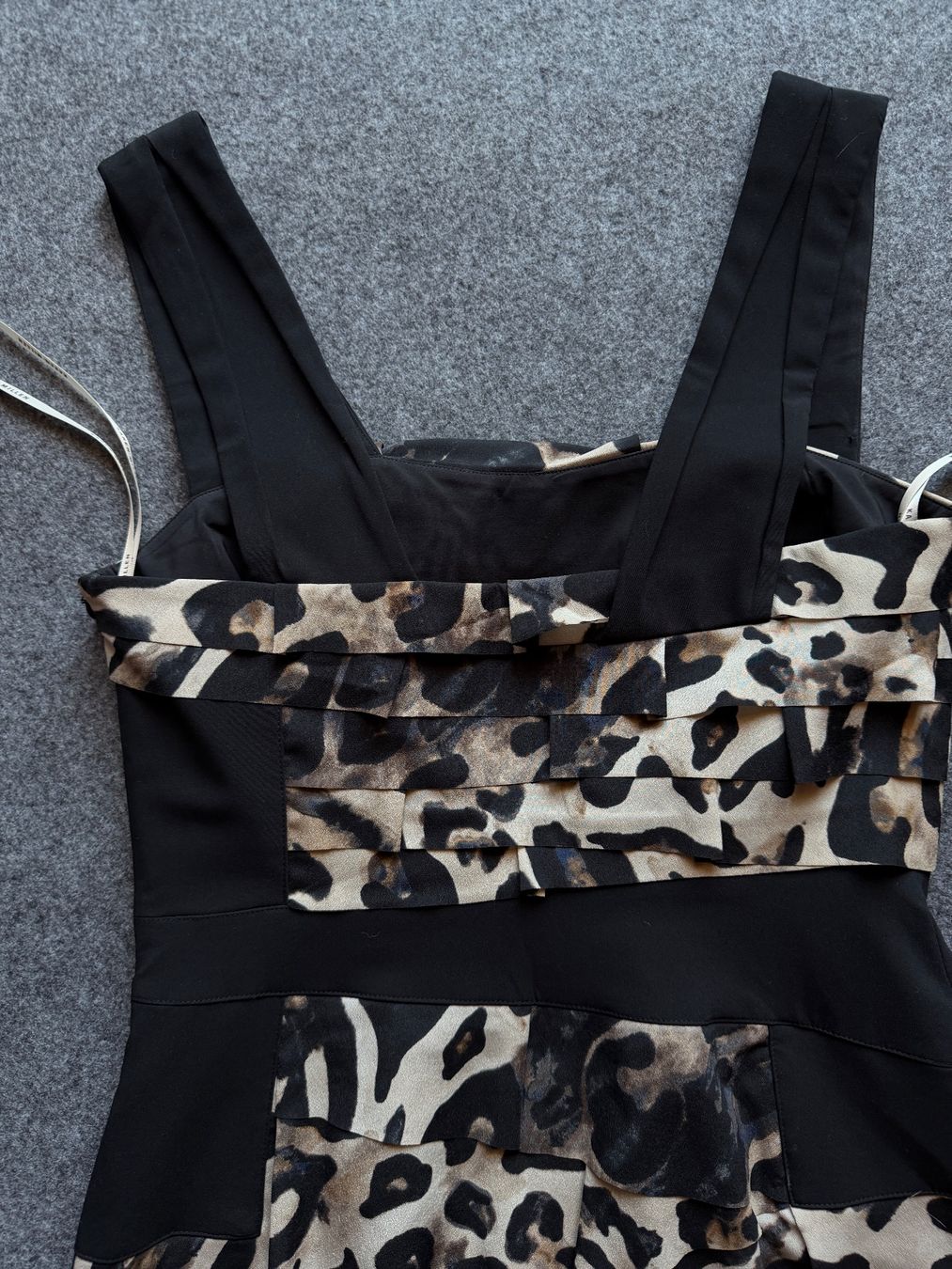 Karen Millen Vestiti: Karen Millen Robe léopard à volants T38 – Usato da Neuchâtel venduto da belange 3
