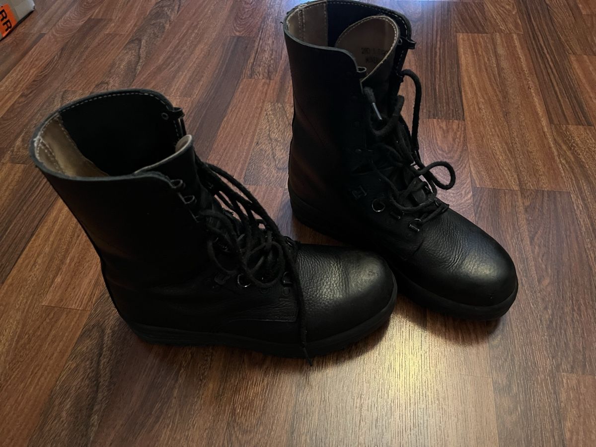 Schweizer Armee Scarpe da uomo: Militärstiefel – Usato da Hergiswil NW venduto da andyjost 3