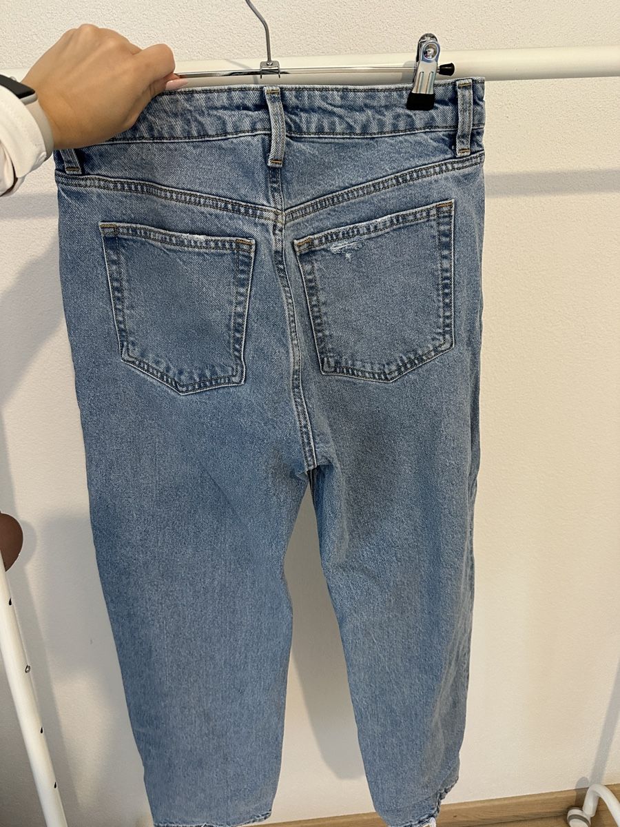 H&M Jeans: Jeans Straight Leg Jeans Gr. 36 – D'occasion à St. Gallen par raphaela_99 1