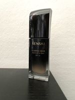 Sensai Glowing Base, SPF 10